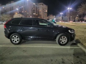 Volvo XC60 2.4 D5 AWD, снимка 4