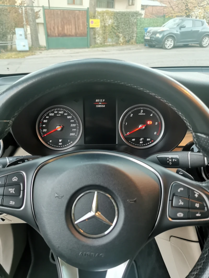 Mercedes-Benz GLC 220 4 MATIC, снимка 8 - Автомобили и джипове - 47904740