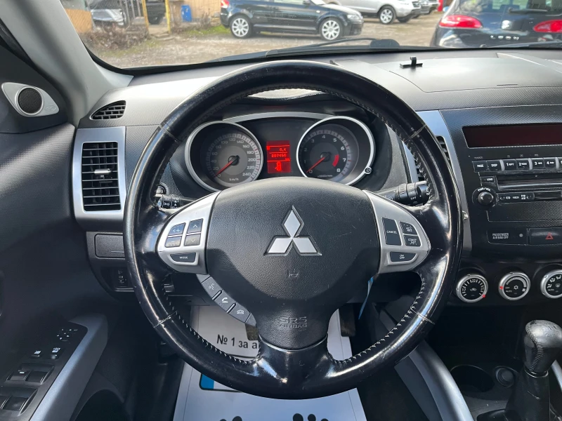 Mitsubishi Outlander 2.4 4x4 7места, снимка 9 - Автомобили и джипове - 48631308