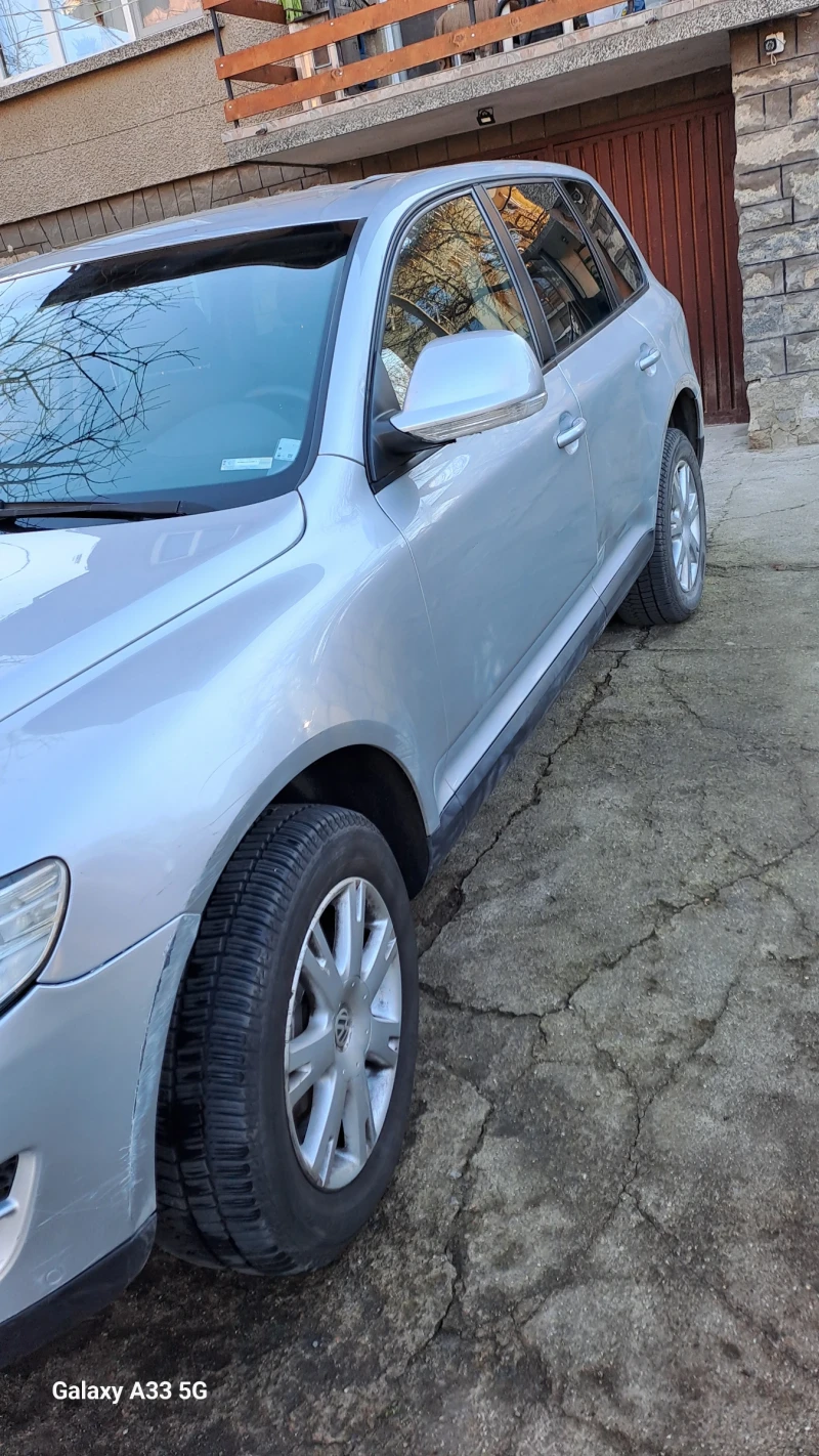 VW Touareg, снимка 3 - Автомобили и джипове - 49393125