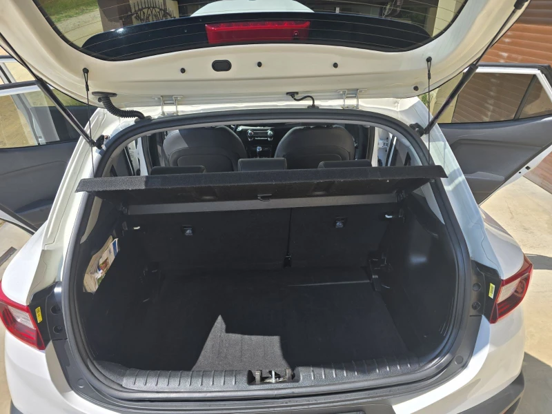 Kia Stonic T-GDI, снимка 17 - Автомобили и джипове - 50675341