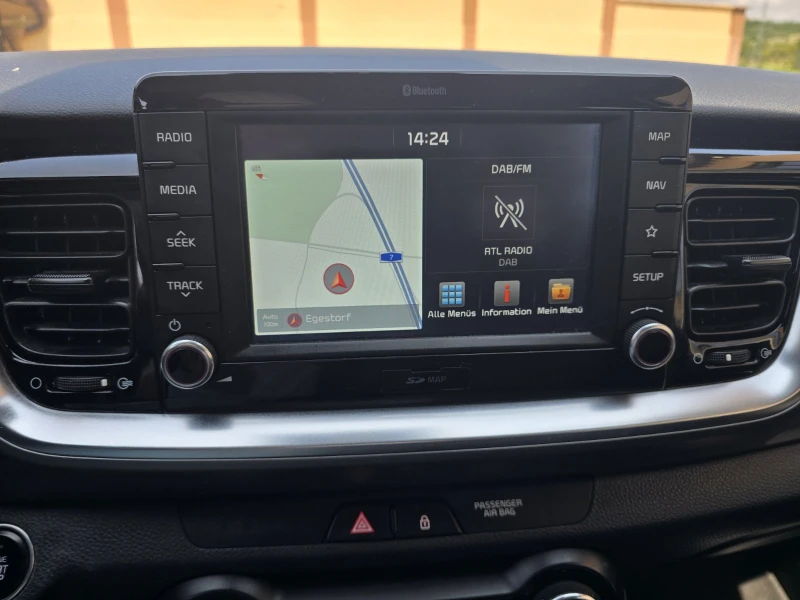 Kia Stonic T-GDI, снимка 12 - Автомобили и джипове - 50675341