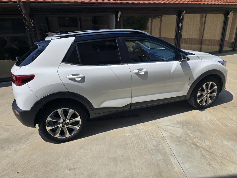 Kia Stonic T-GDI, снимка 4 - Автомобили и джипове - 50675341