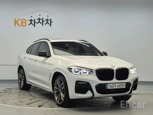 BMW X4 M40i * ДИСТРОНИК * 360 КАМЕРА * ОБДУХВАНЕ * HEADUP, снимка 2 - Автомобили и джипове - 55409563