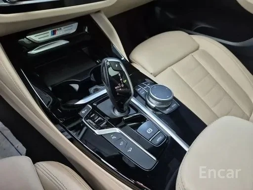 BMW X4 M40i * ДИСТРОНИК * 360 КАМЕРА * ОБДУХВАНЕ * HEADUP, снимка 10 - Автомобили и джипове - 55409563