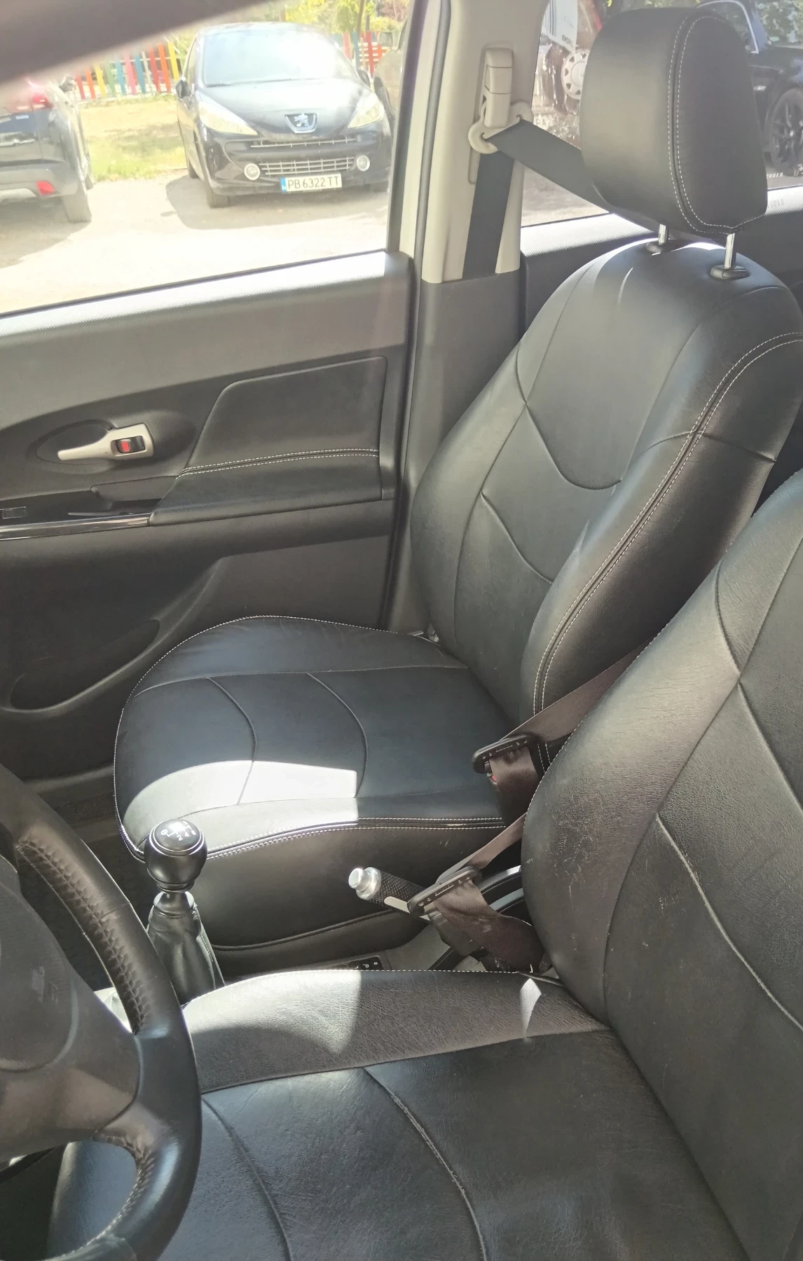 Toyota Urban Cruiser  1.33 VVT-i  - изображение 7
