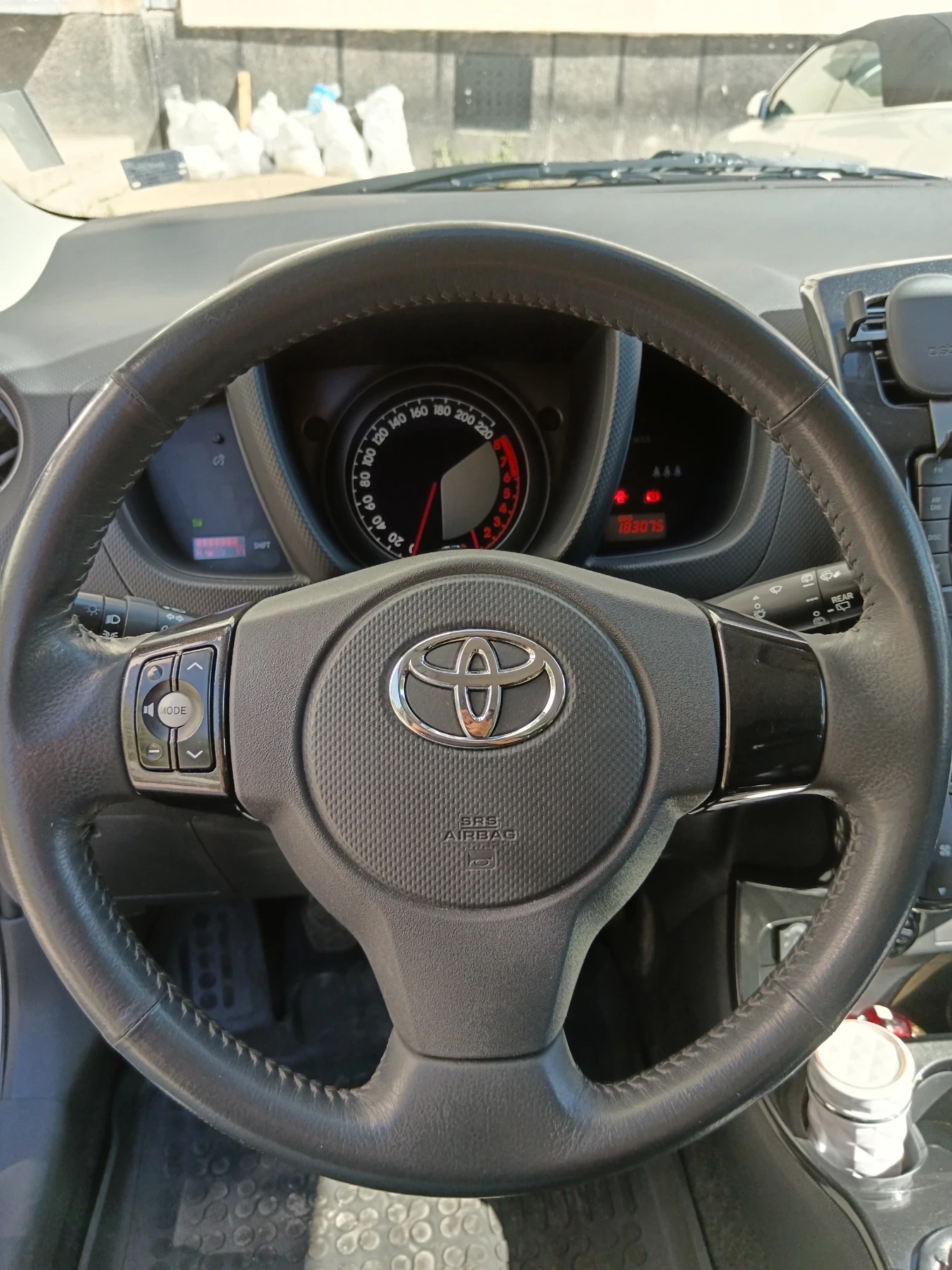 Toyota Urban Cruiser  1.33 VVT-i  | Mobile.bg   11