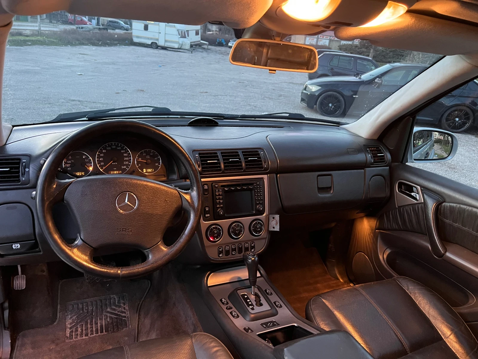 Mercedes-Benz ML 270, снимка 8 - Автомобили и джипове - 53753751