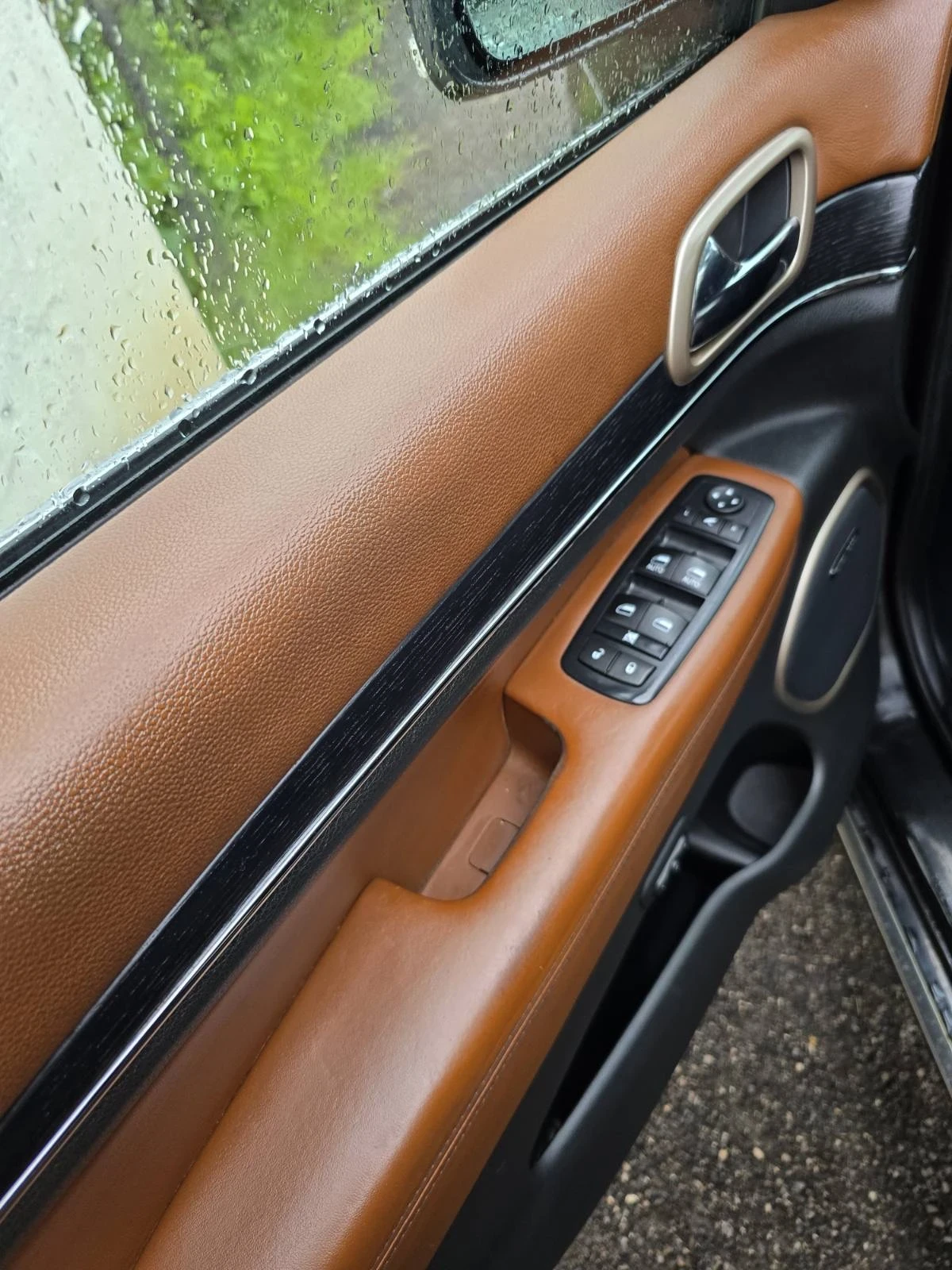 Jeep Grand cherokee 3.6 6V, снимка 11 - Автомобили и джипове - 53791579