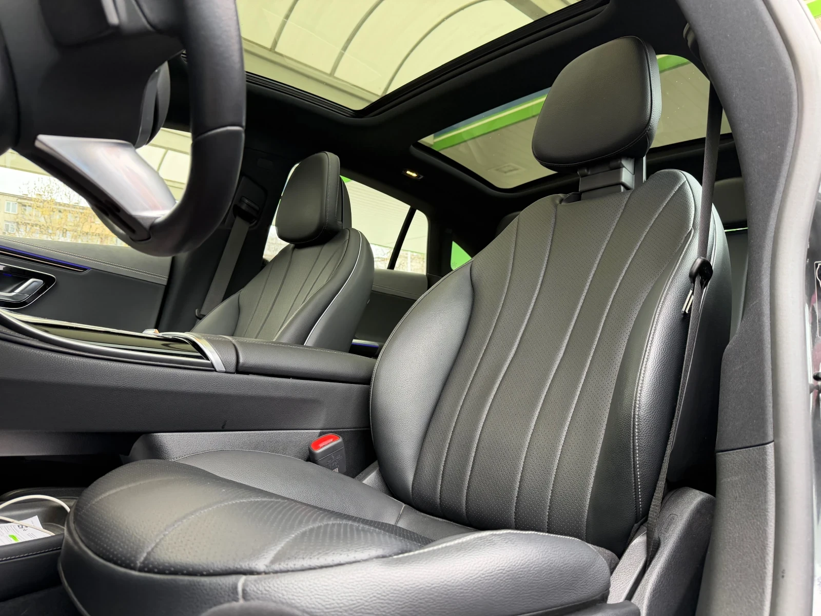 Mercedes-Benz EQE EQE 350+ , снимка 10 - Автомобили и джипове - 54016571