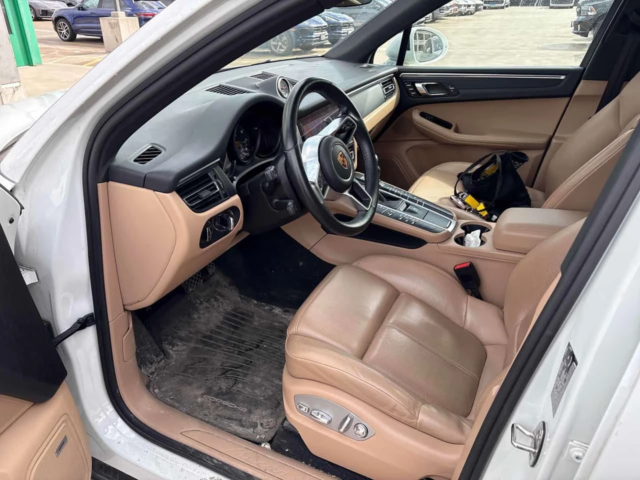 Porsche Macan | ОБДХУВАНЕ | 360 | ПОДГРЕВ | ПАНОРАМА | , снимка 5 - Автомобили и джипове - 54373012