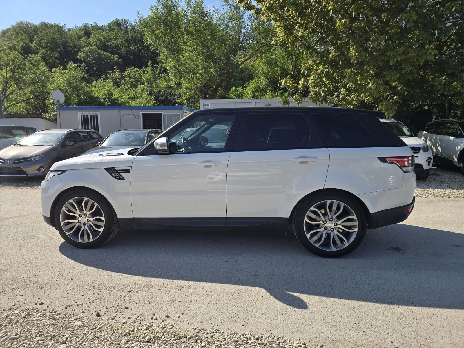 Land Rover Range Rover Sport 3.0TD V6 249к.с HSE 4X4, снимка 7 - Автомобили и джипове - 54502865