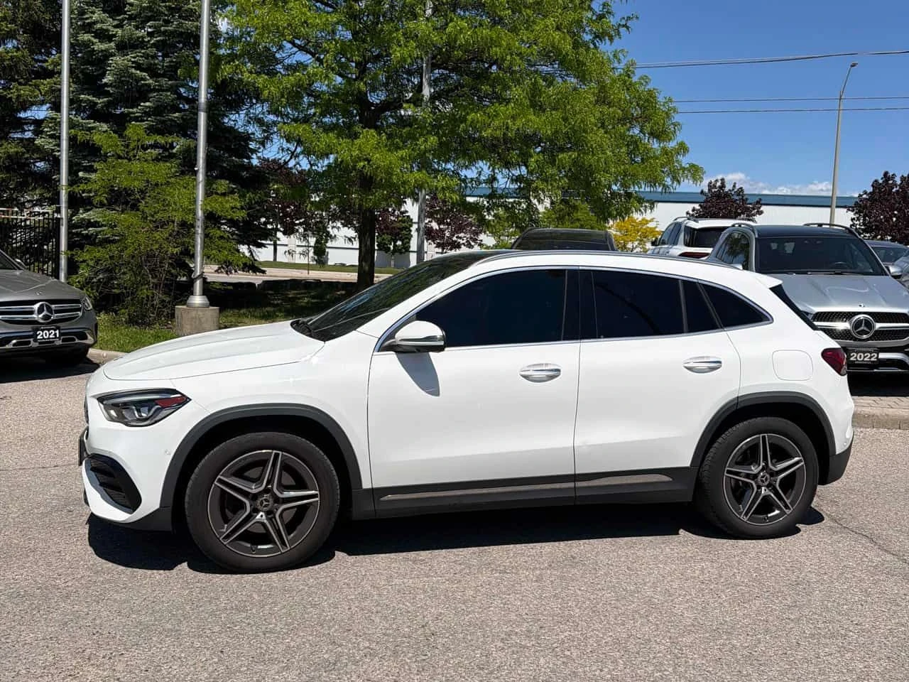 Mercedes-Benz GLA 250 * ПОДГРЕВ * ПАНОРАМА * 360 КАМ * ПРЕДСТАВИТЕЛСТВО, снимка 3 - Автомобили и джипове - 54975363