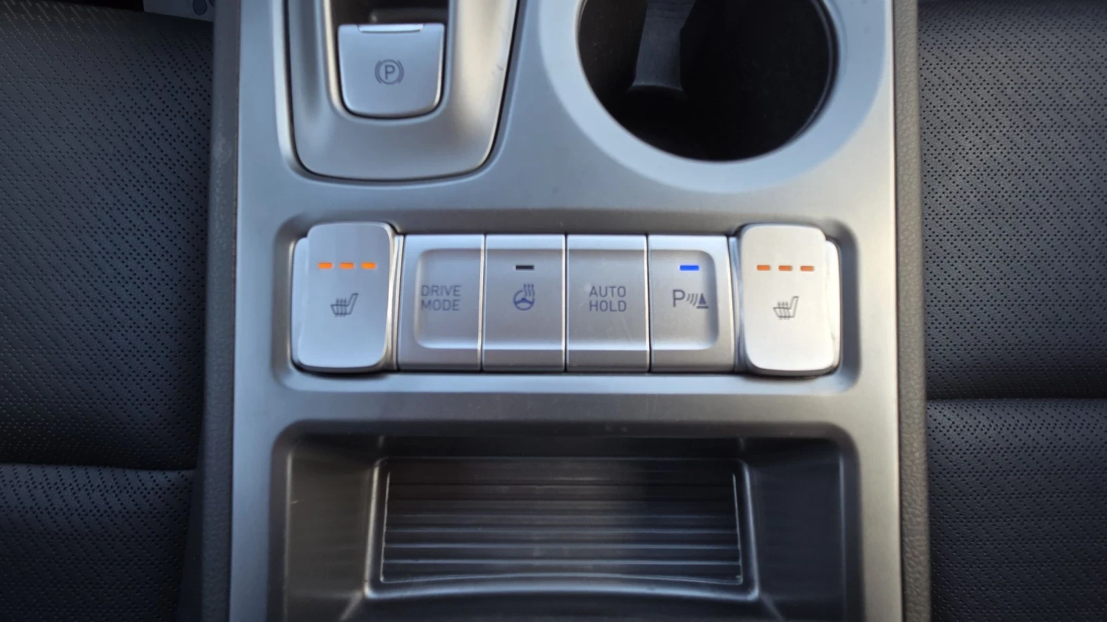 Hyundai Kona SOH100%/Premium/ГАРАНЦИОННА, снимка 15 - Автомобили и джипове - 55216974