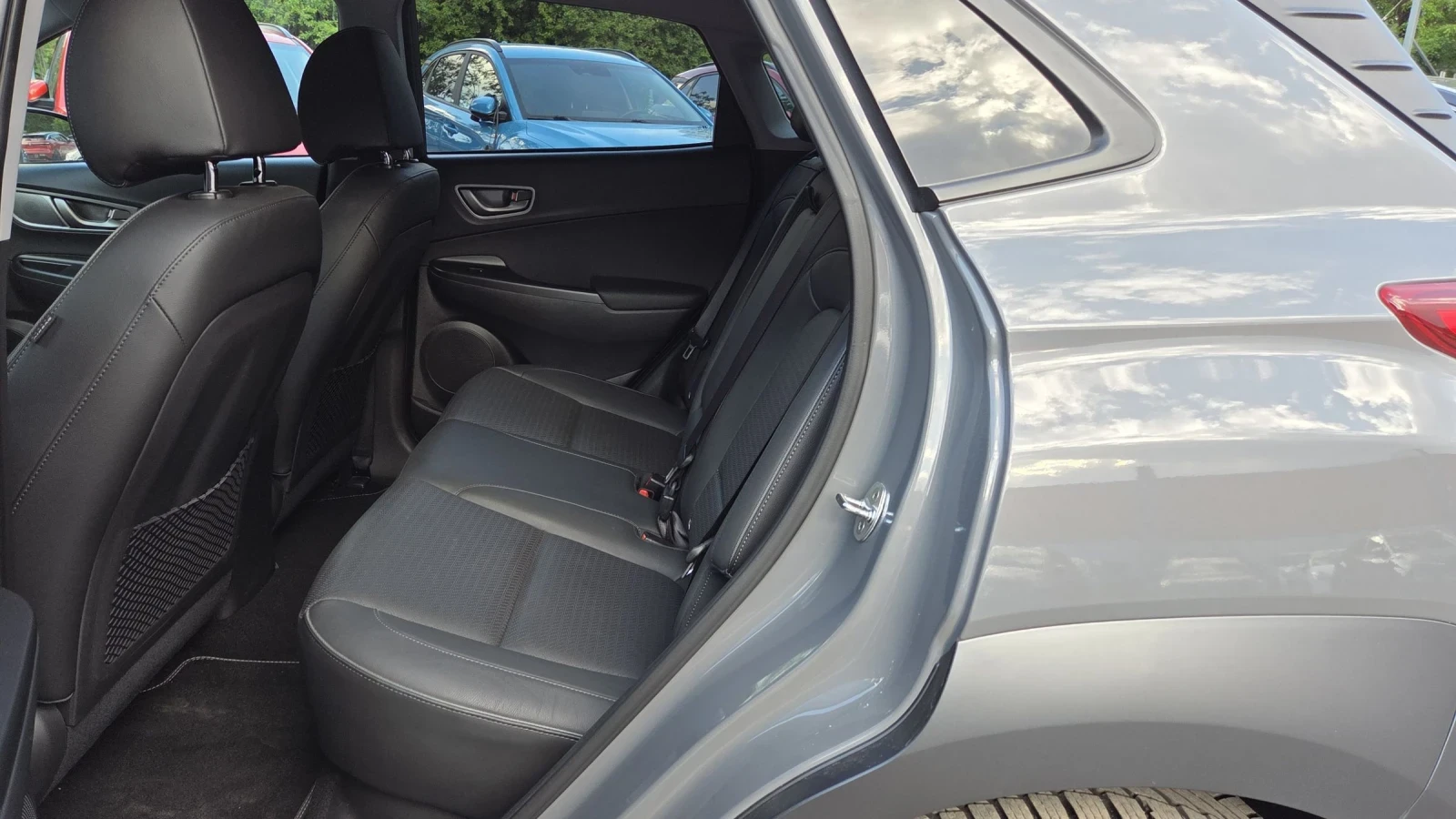 Hyundai Kona SOH100%/Premium/ГАРАНЦИОННА, снимка 8 - Автомобили и джипове - 55216974