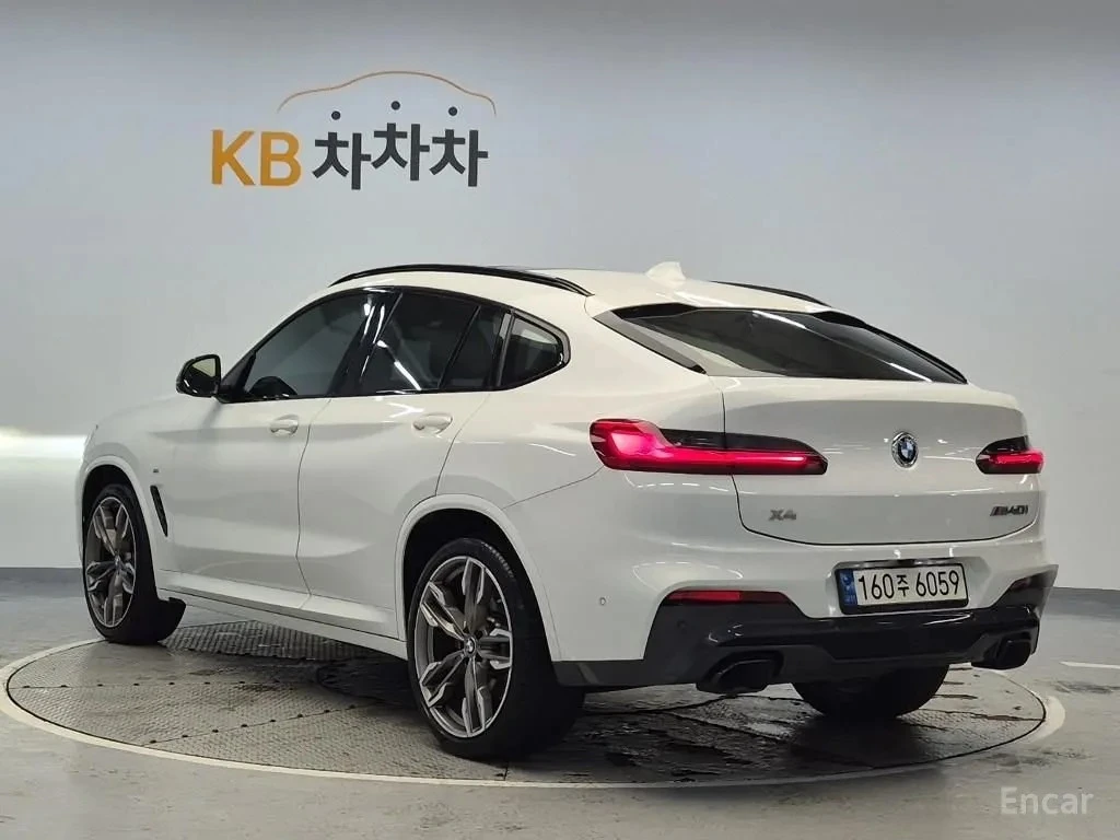BMW X4 M40i * ДИСТРОНИК * 360 КАМЕРА * ОБДУХВАНЕ * HEADUP, снимка 4 - Автомобили и джипове - 55409563