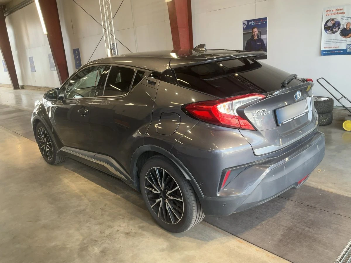 Toyota C-HR 1.8 Хибрид Team D, снимка 2 - Автомобили и джипове - 55650415