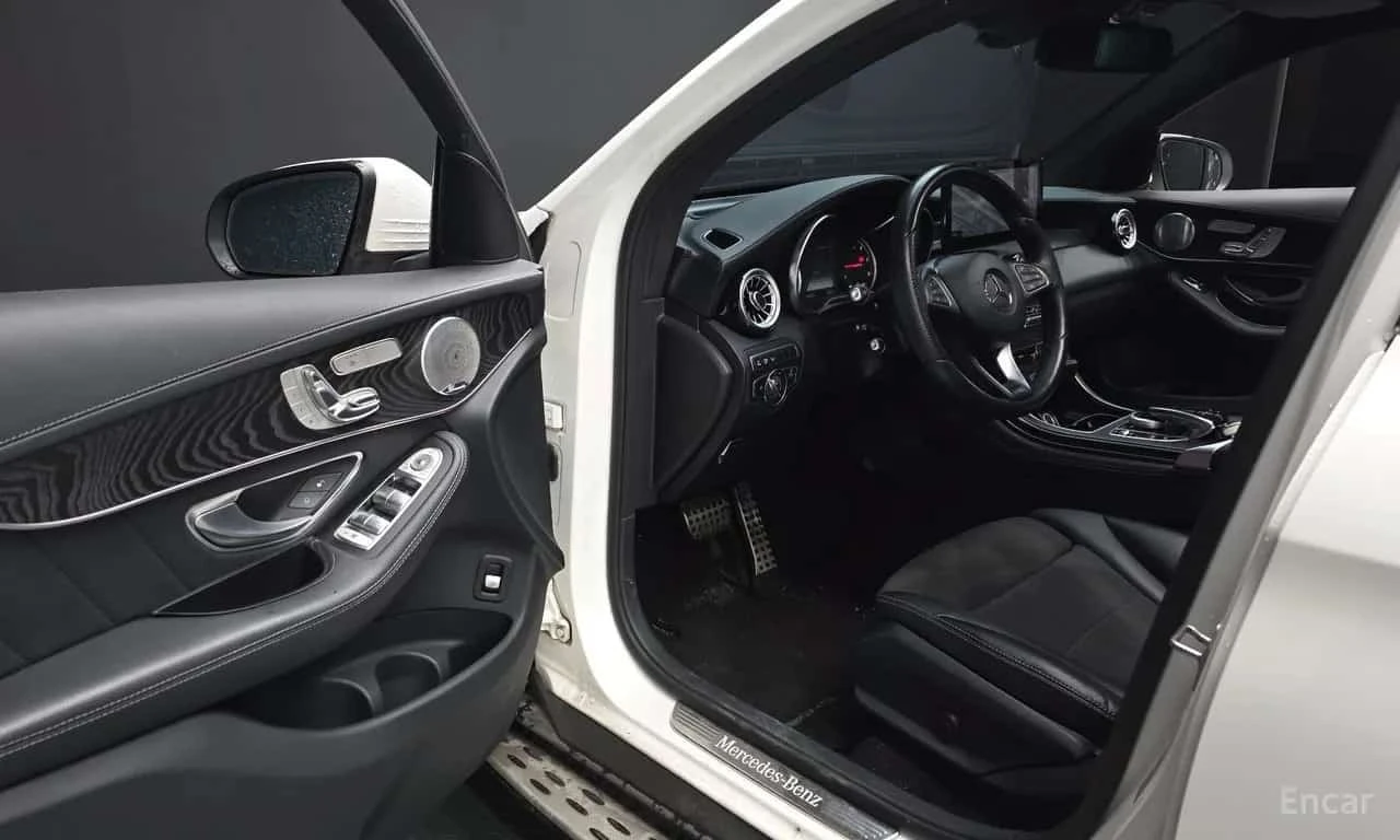 Mercedes-Benz GLC 250 * GLC250 d 4MATIC Coupe * ЦЕНА ДО БГ, снимка 5 - Автомобили и джипове - 55788952