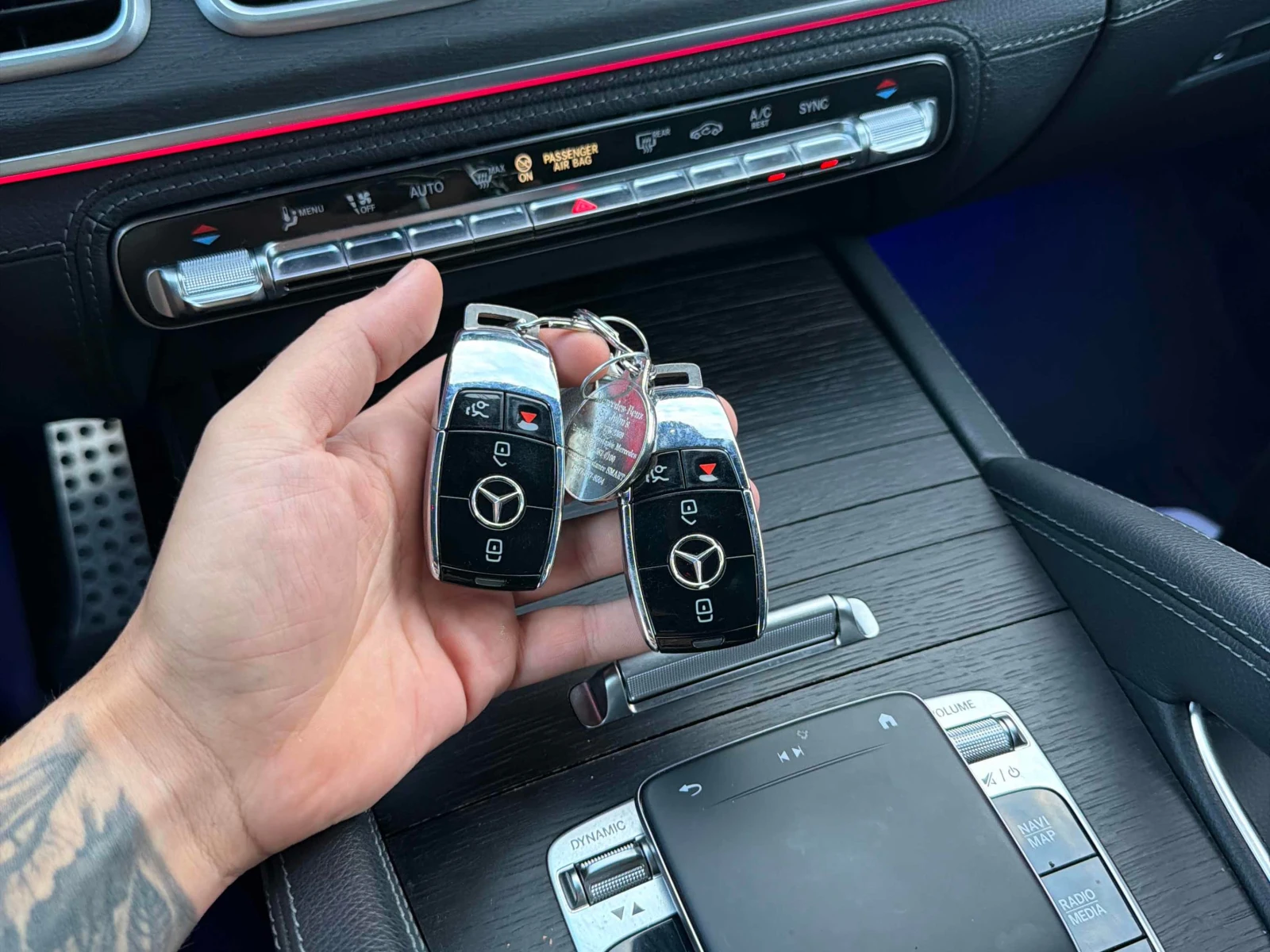 Mercedes-Benz GLS * 450 * CARFAX * , снимка 14 - Автомобили и джипове - 56013597