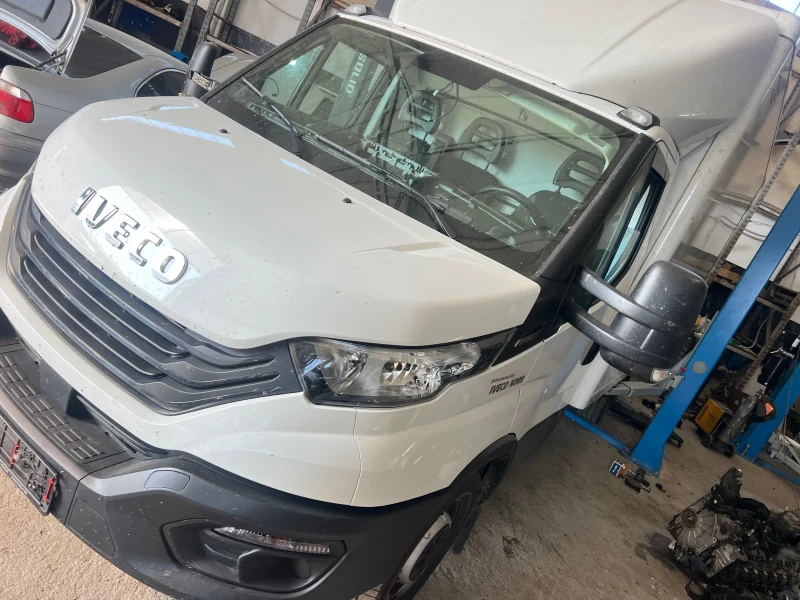 Iveco 35s13 4.10, дистроник, автомат 45хил Км, снимка 3 - Бусове и автобуси - 50015040