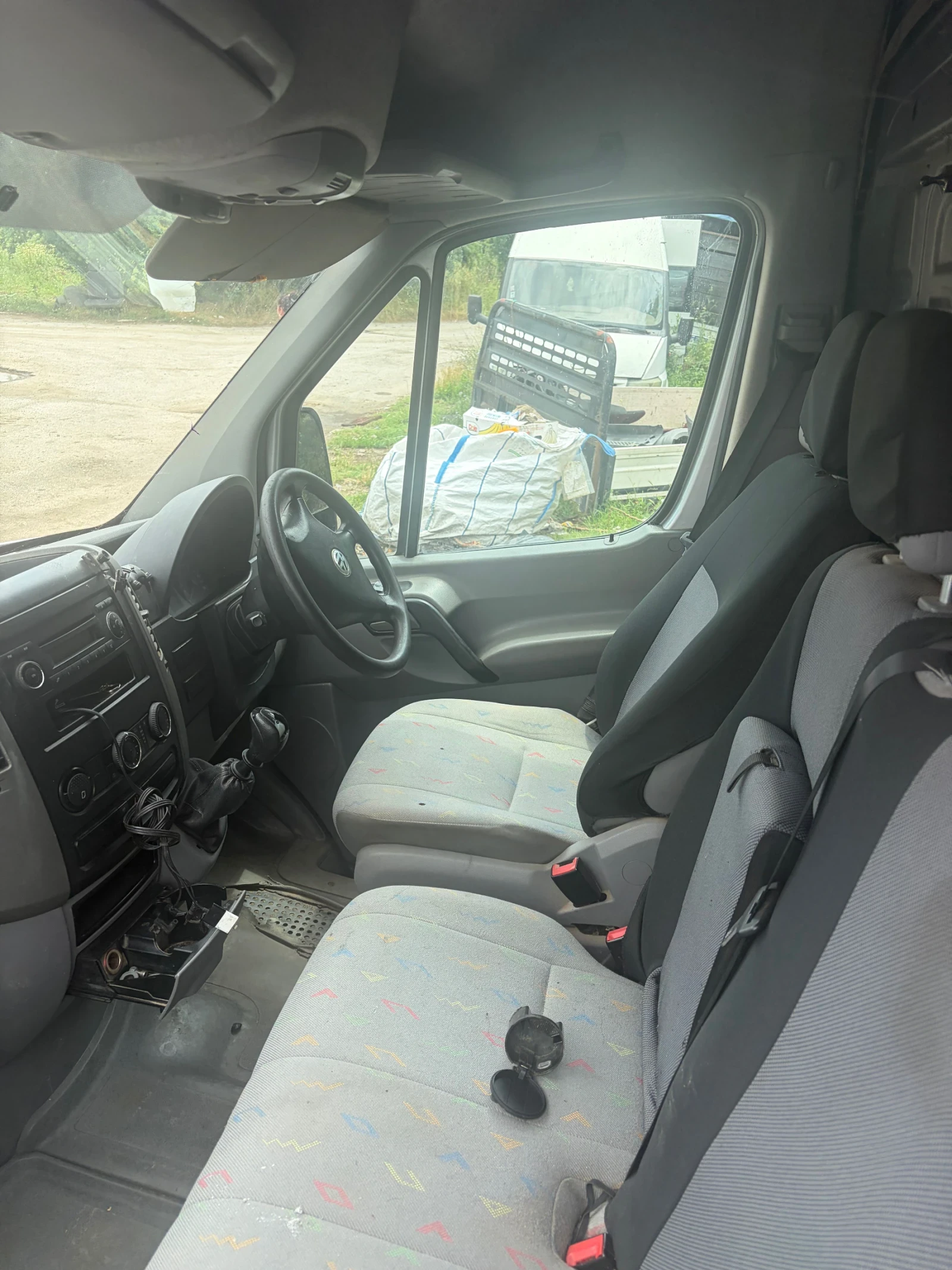 VW Crafter НА ЧАСТИ 2.5 тди /6 скорости, снимка 4 - Бусове и автобуси - 55273351