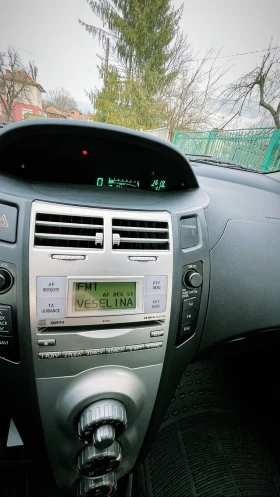 Toyota Yaris, снимка 8