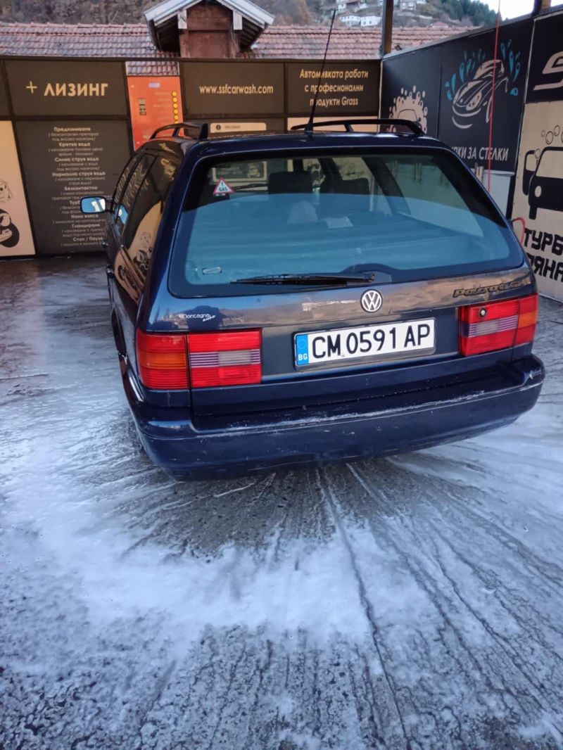 VW Passat, снимка 3 - Автомобили и джипове - 47995478