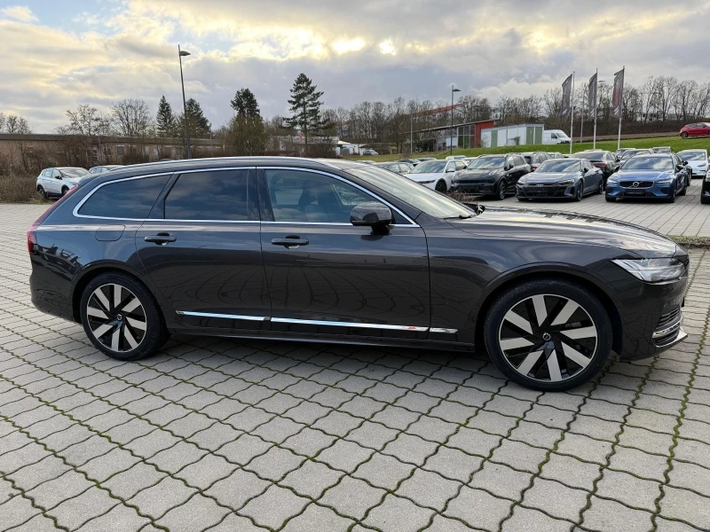 Volvo V90 T6 Core - AWD - Хибрид, снимка 5 - Автомобили и джипове - 48446176