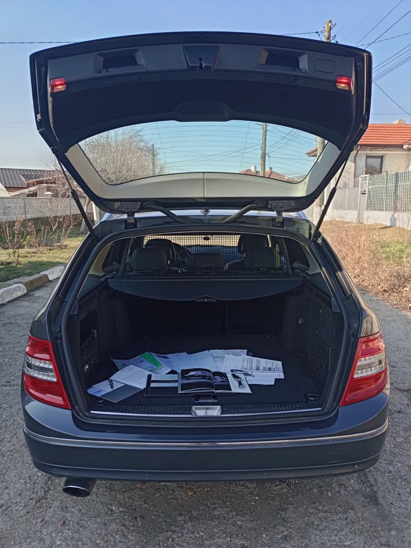 Mercedes-Benz C 220 CDI 170 ks NAVI EVRO 5 RICKA, снимка 4 - Автомобили и джипове - 48483886