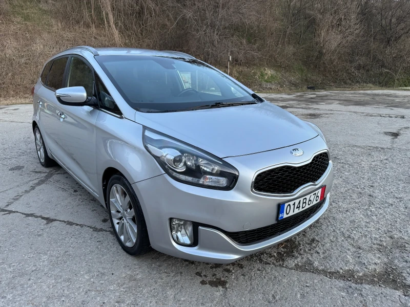 Kia Carens, снимка 3 - Автомобили и джипове - 48911391