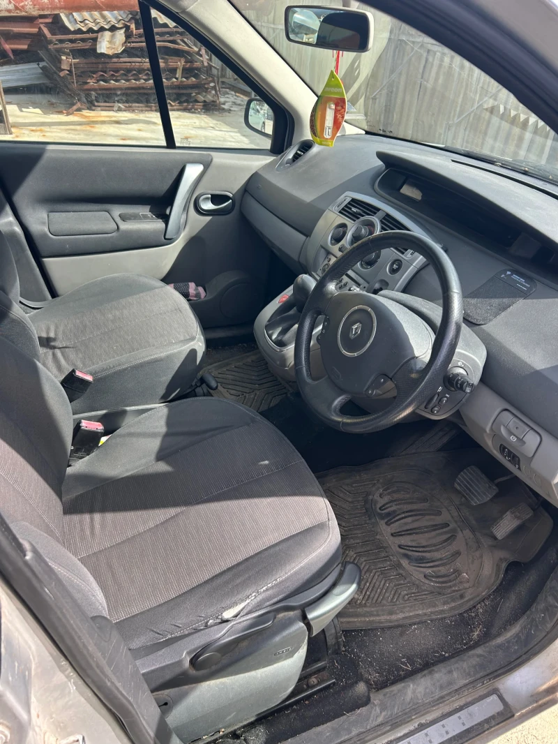 Renault Grand scenic 2.0 БЕНЗИН ГАЗ, снимка 8 - Автомобили и джипове - 49448030