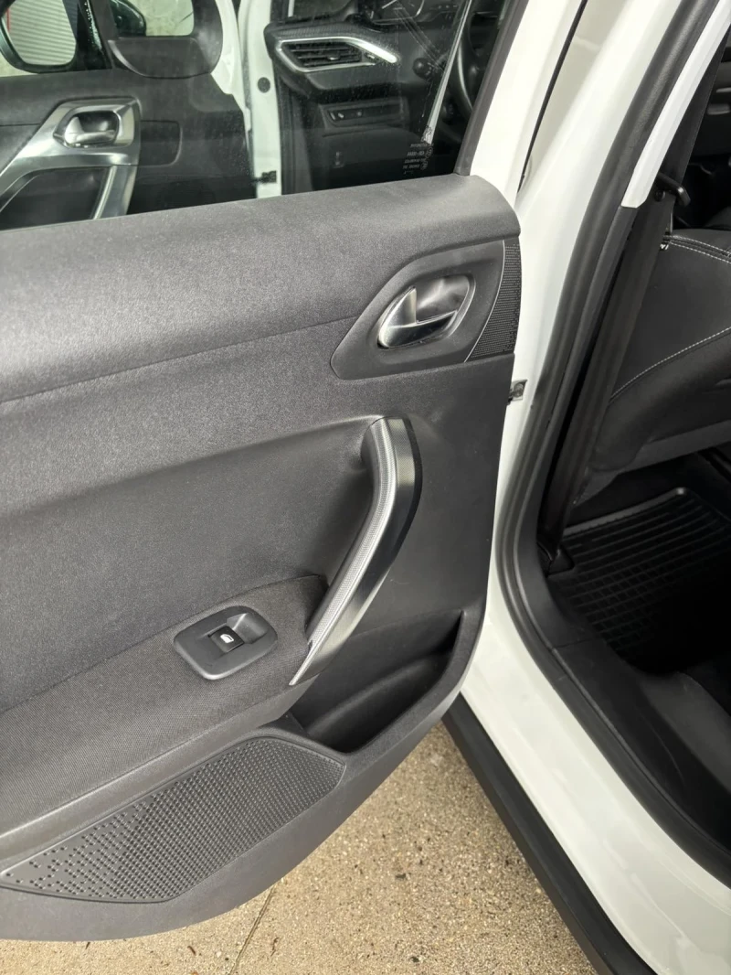 Peugeot 2008, снимка 7 - Автомобили и джипове - 52315287