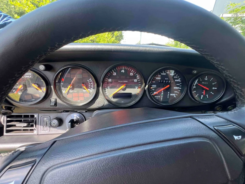 Porsche 911 3.6 T, снимка 13 - Автомобили и джипове - 51359751