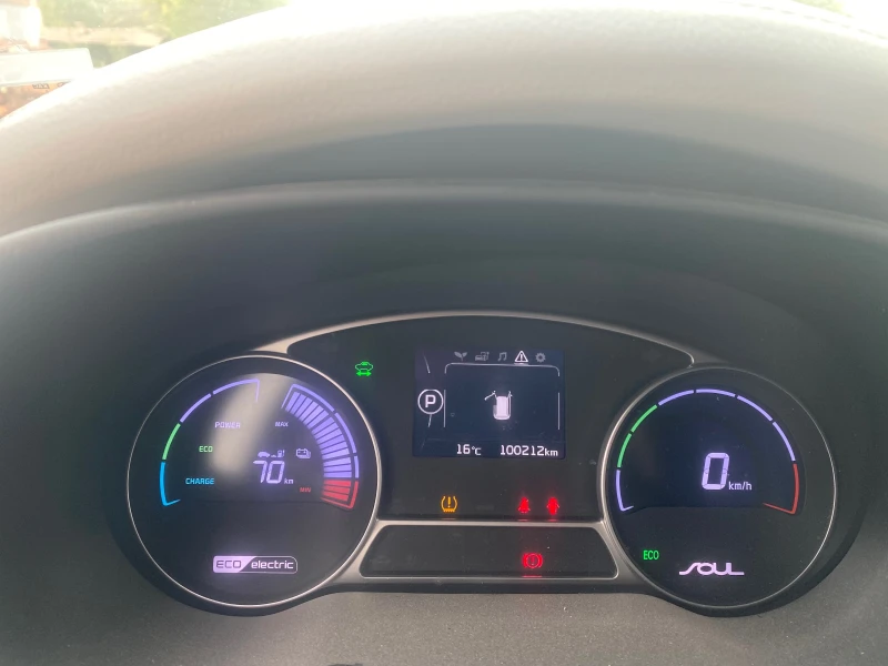 Kia Soul Швейцария, снимка 9 - Автомобили и джипове - 52074856