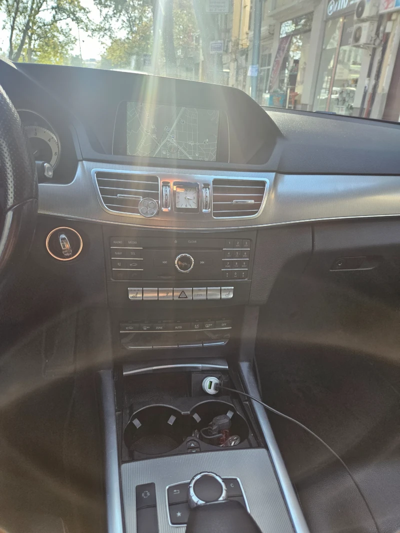Mercedes-Benz E 220 Е220 blutec 9G, снимка 5 - Автомобили и джипове - 52145808