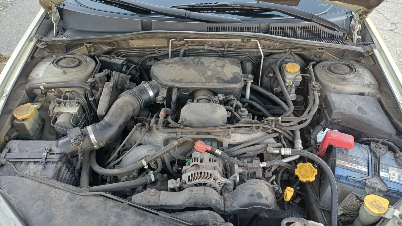 Subaru Outback Газ, снимка 8 - Автомобили и джипове - 52282316