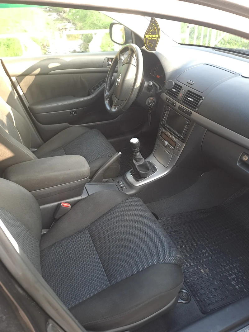 Toyota Avensis, снимка 7 - Автомобили и джипове - 52797219