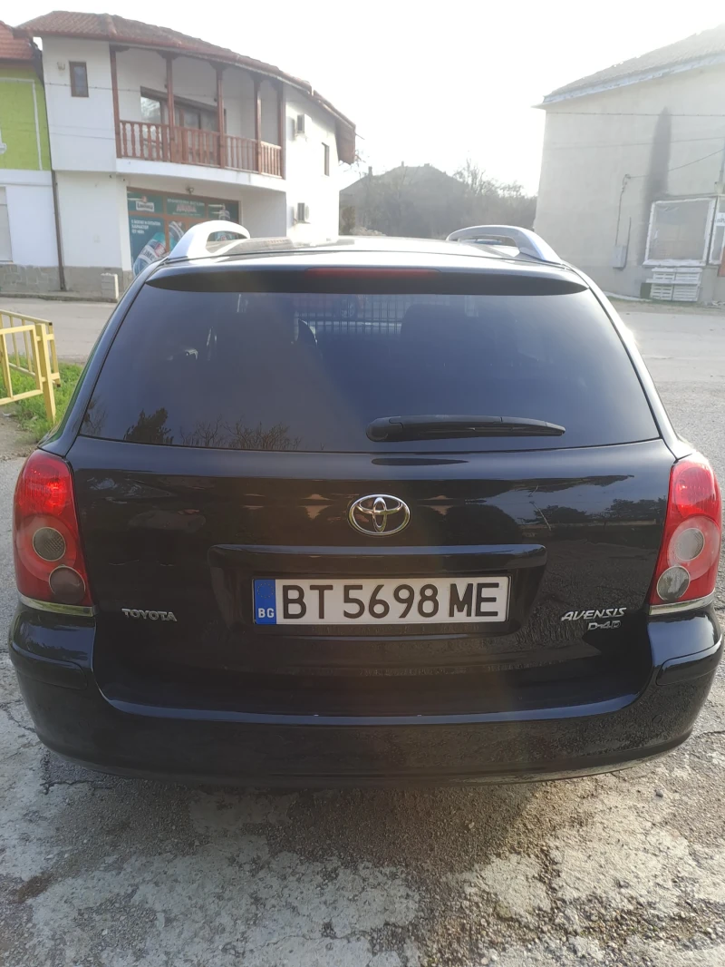 Toyota Avensis, снимка 4 - Автомобили и джипове - 52797219