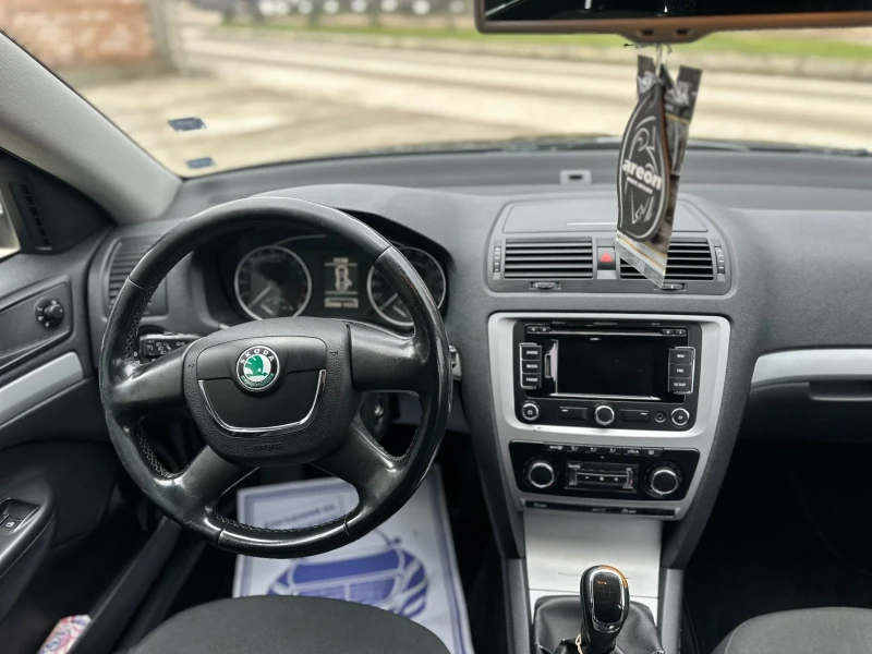 Skoda Octavia 1.6 TDI, снимка 6 - Автомобили и джипове - 52922431
