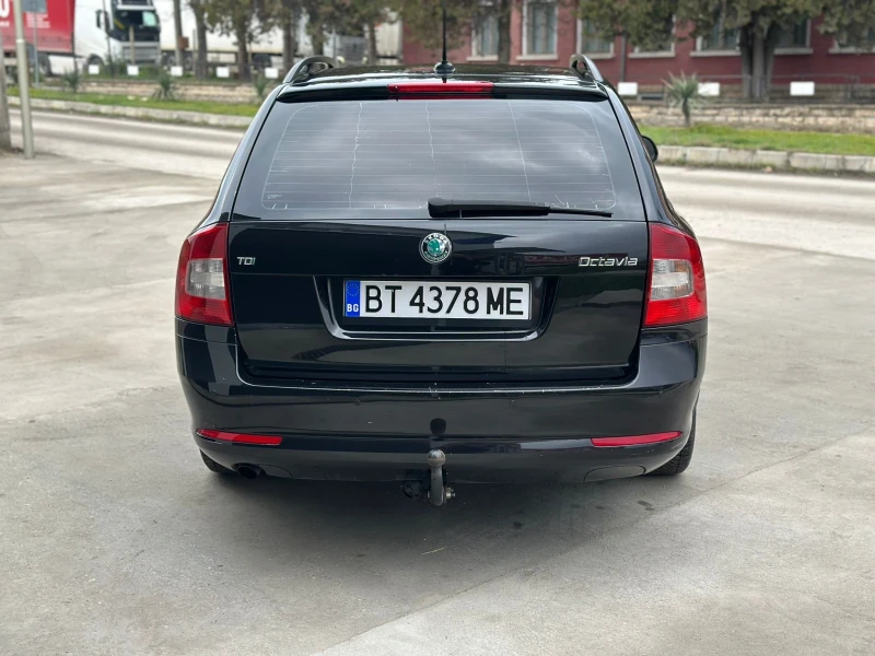 Skoda Octavia 1.6 TDI, снимка 7 - Автомобили и джипове - 52922431