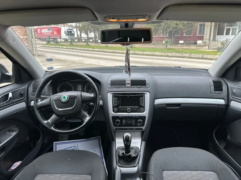 Skoda Octavia 1.6 TDI, снимка 11 - Автомобили и джипове - 52922431