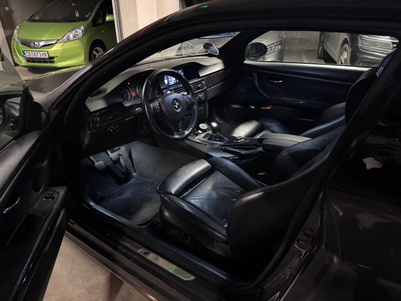 BMW 330 300d M-Pack NAVI, снимка 6 - Автомобили и джипове - 53067833