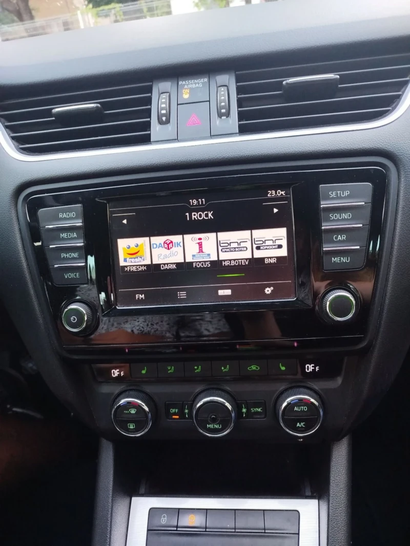 Skoda Octavia 1, 4ТSI 150, снимка 10 - Автомобили и джипове - 53385644