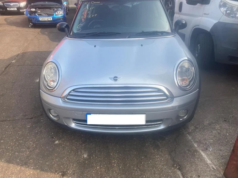 Mini Cooper s 1.6/2.0sdчасти, снимка 9 - Автомобили и джипове - 18111651