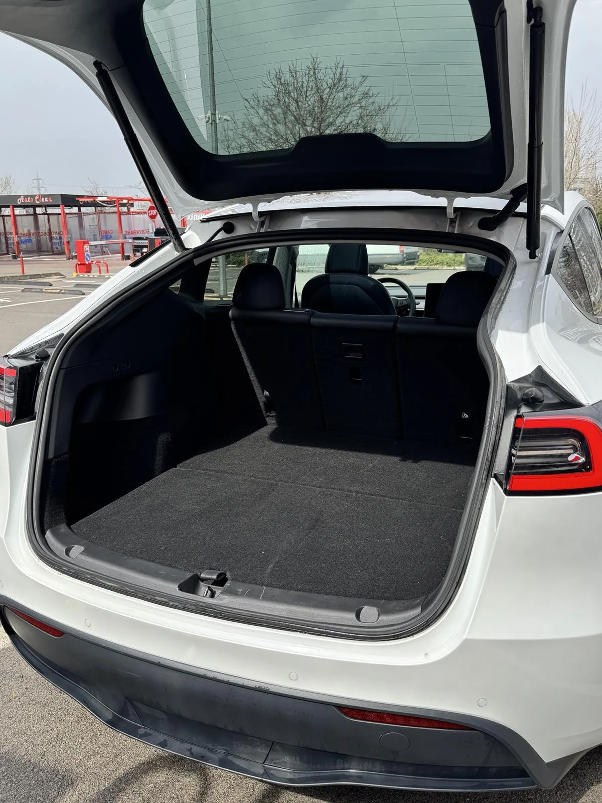Tesla Model Y LR DM - изображение 4