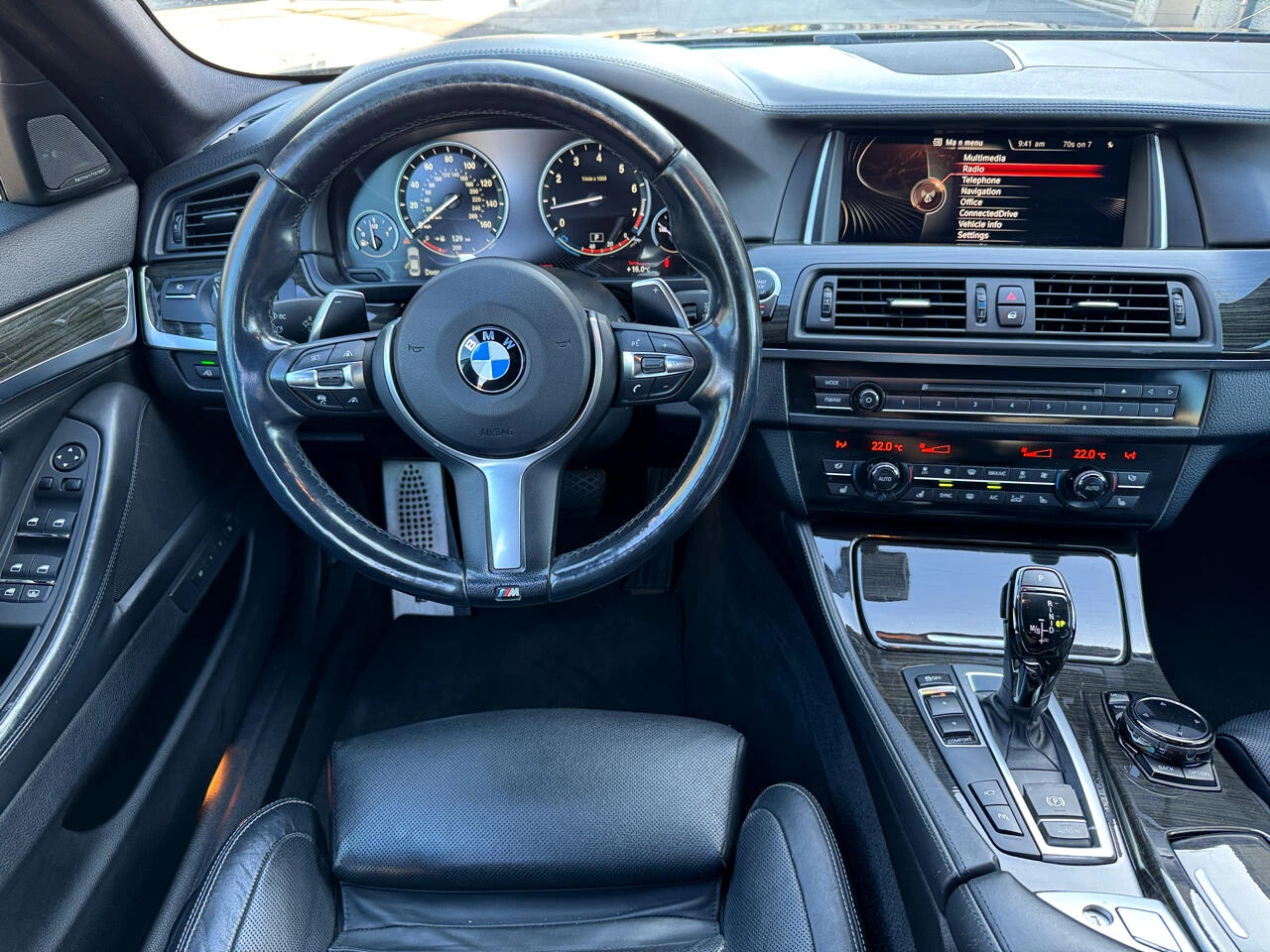 BMW 550 M-PACK* DISTRONIK* HEADUP* HARMAN* ОБДУХ* ВАКУМ* М - изображение 7