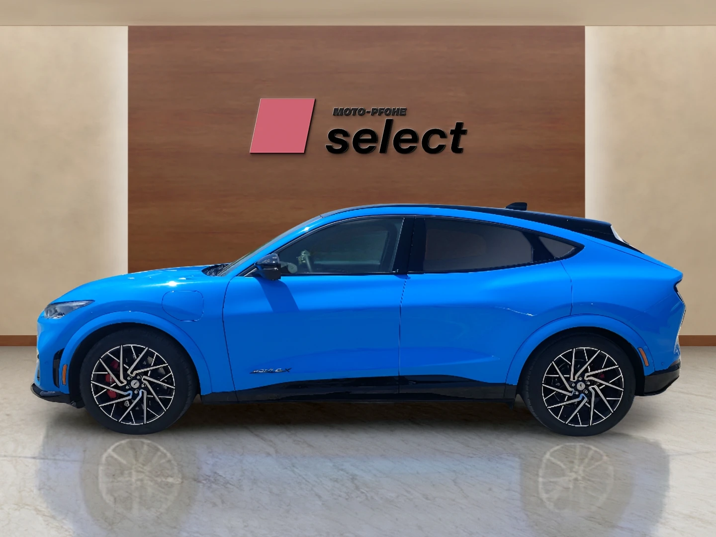 Ford Mustang Mach-E 88 kwh - изображение 2