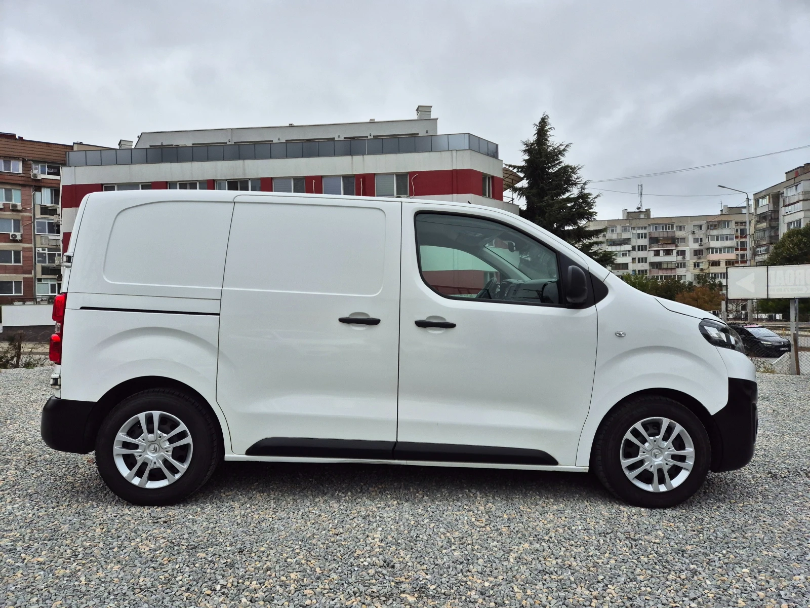 Citroen Jumpy 2.0 HDI-AVTOMAT - изображение 7