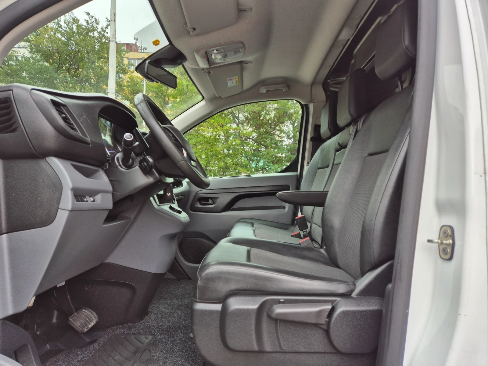 Citroen Jumpy 2.0 HDI-AVTOMAT - изображение 8