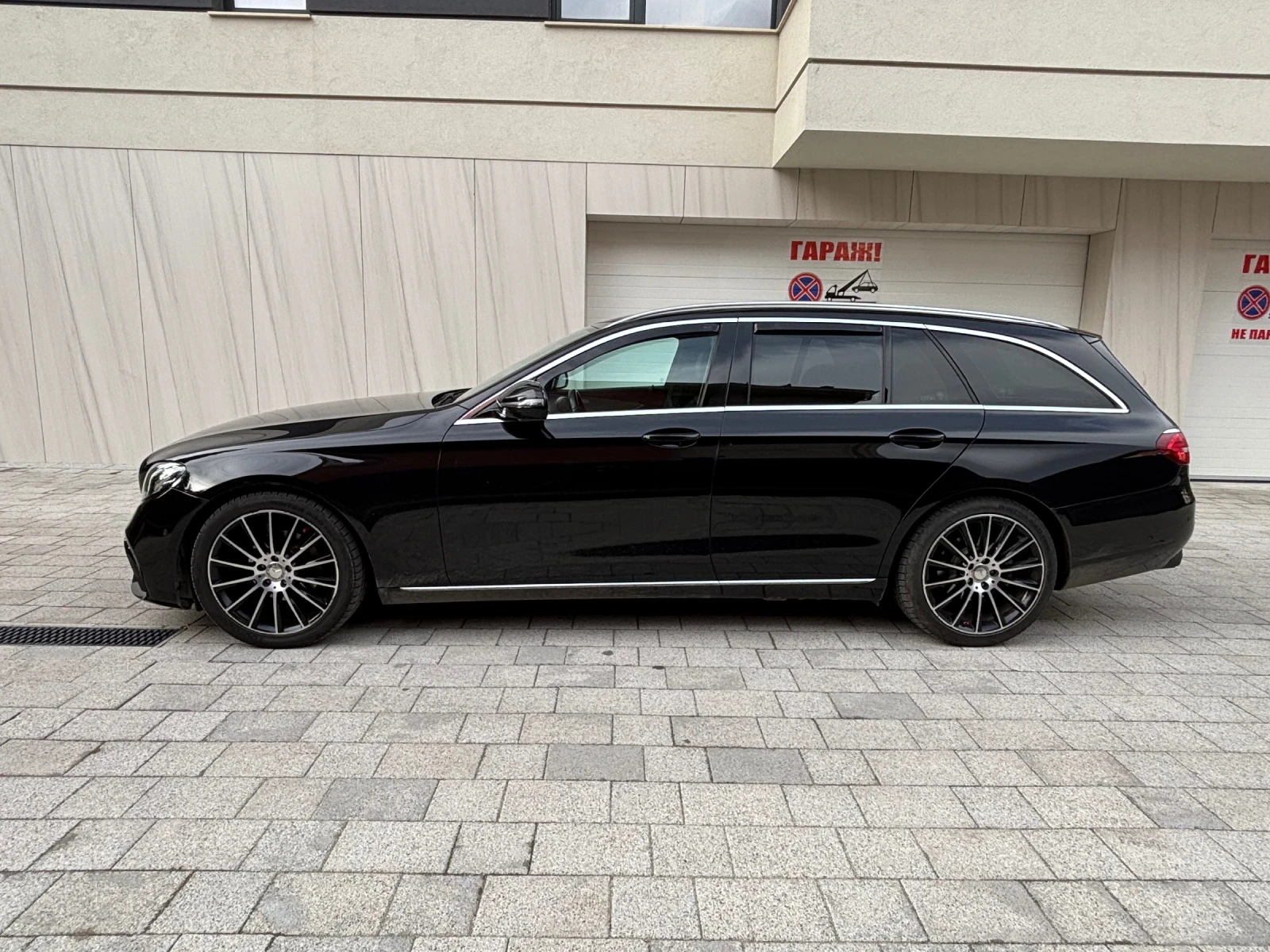 Mercedes-Benz E 220 AMG - изображение 2